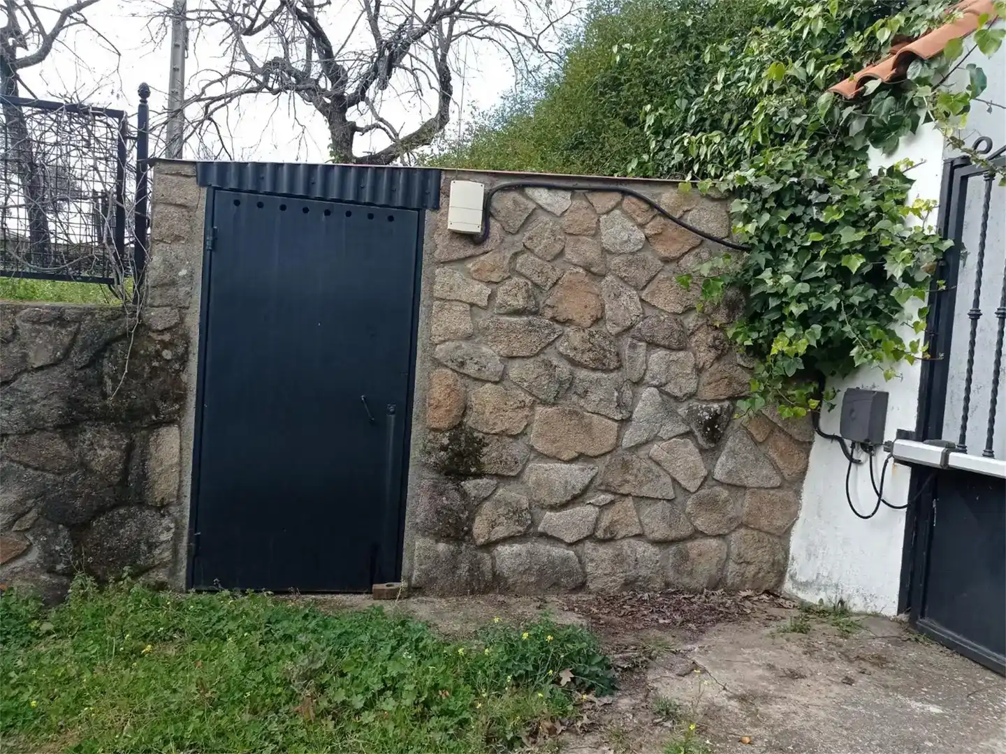 Vista exterior de Casa o chalet en venta en Cilleros con Jardín privado, Trastero y Piscina