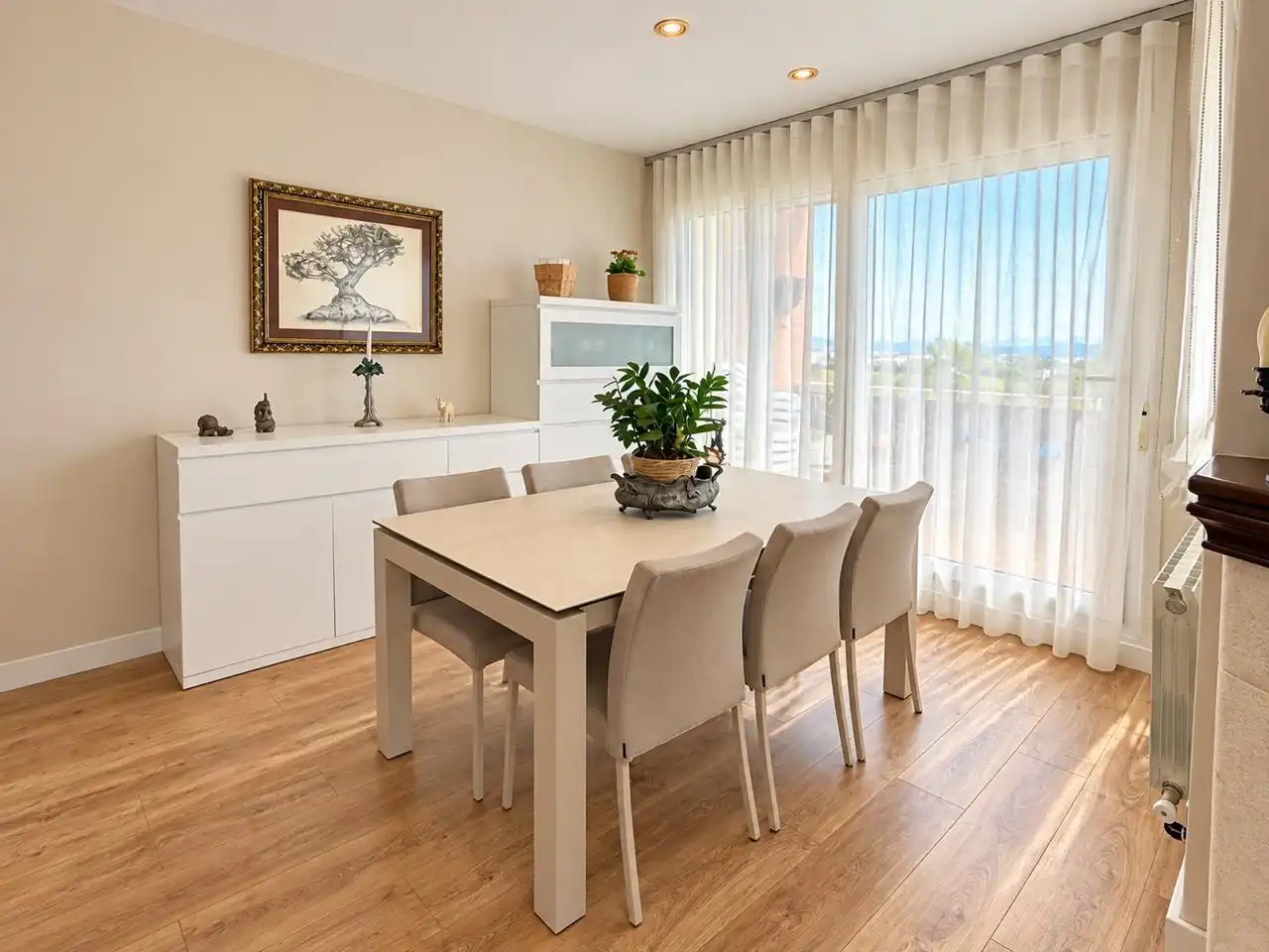 Dining room of Flat for sale in Centre - Sant Oleguer