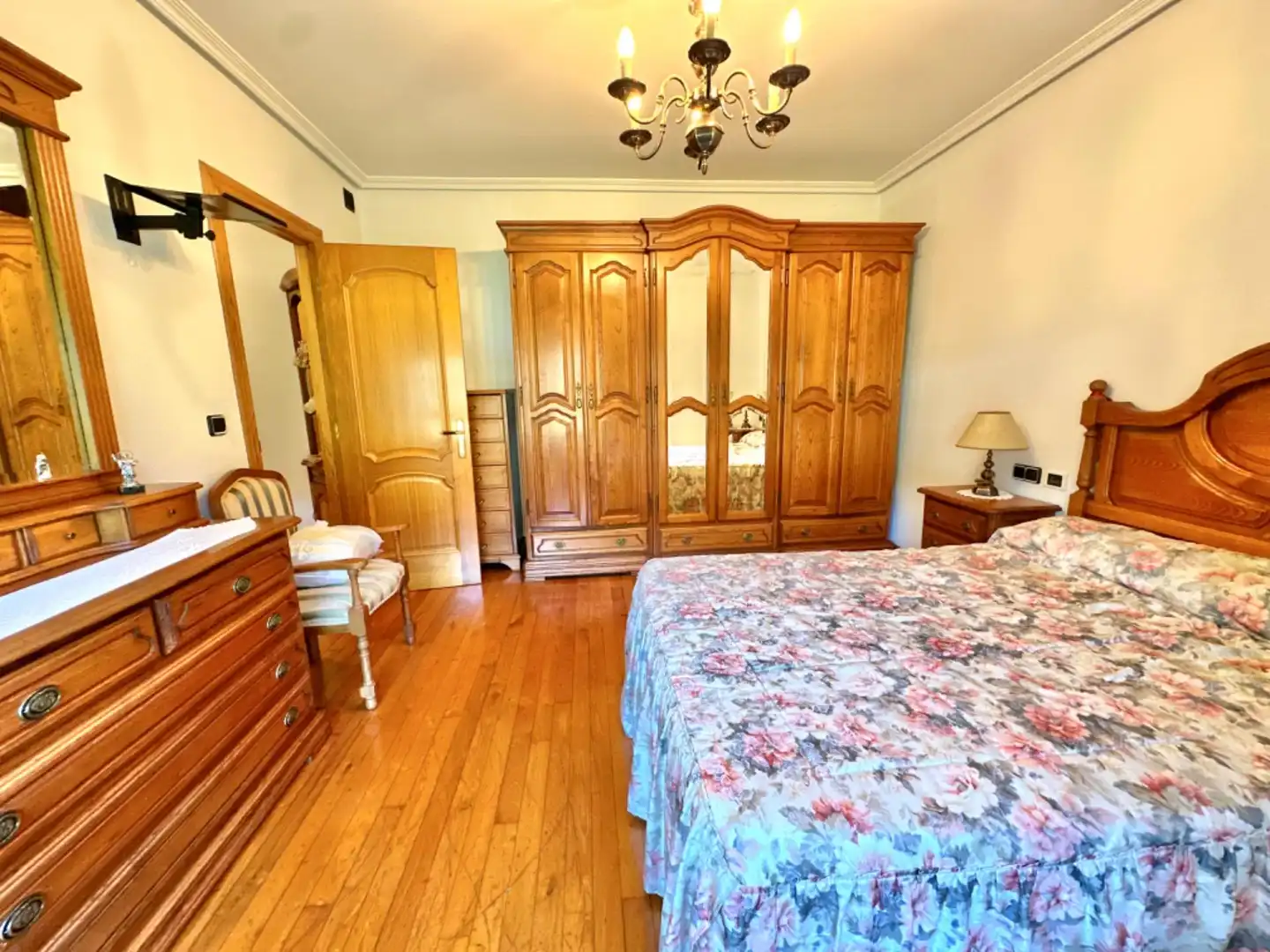 Dormitori de Casa o xalet en venda en Valdés - Luarca amb Calefacció, Jardí privat i Terrassa
