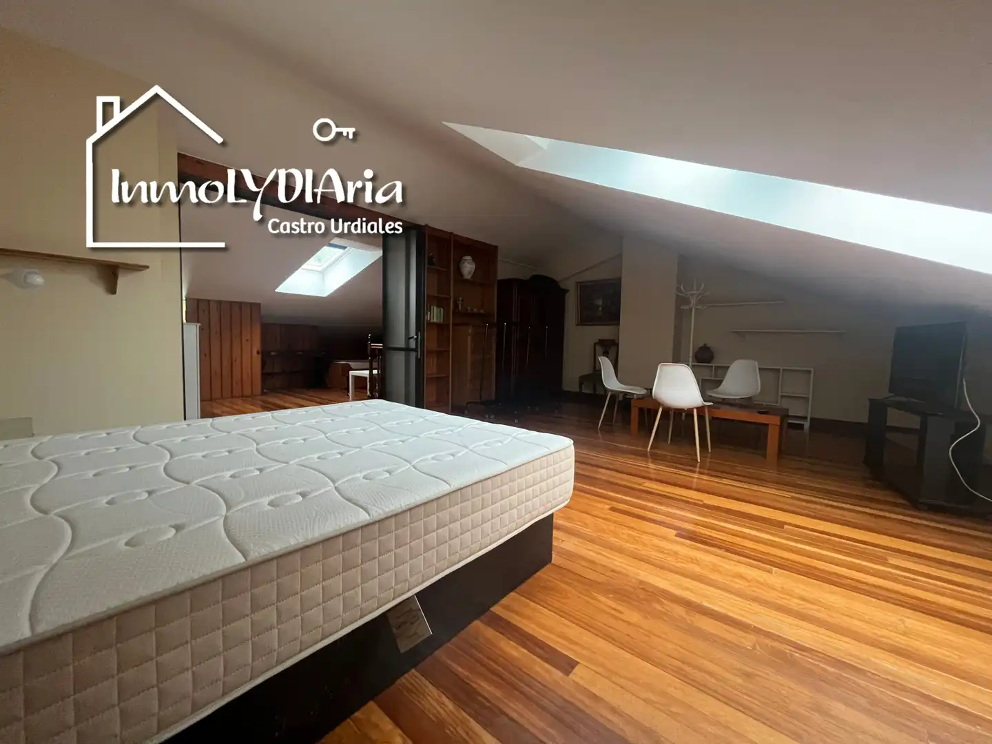 Bedroom of Flat for sale in Castro-Urdiales  with Heating, Parquet flooring and Terrace