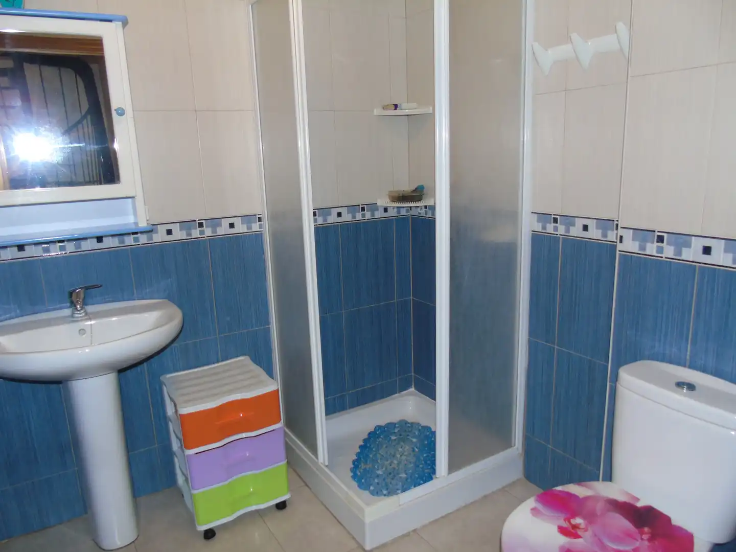 Badezimmer von Dachboden zum Verkauf in Lorquí mit Klimaanlage, Terrasse und Ofen