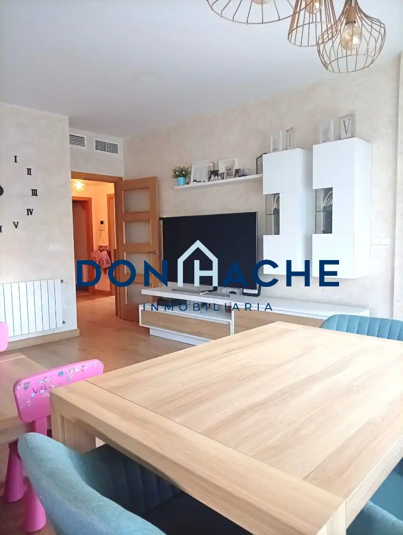 Flat with terrace for sale in Sur, imagen 2