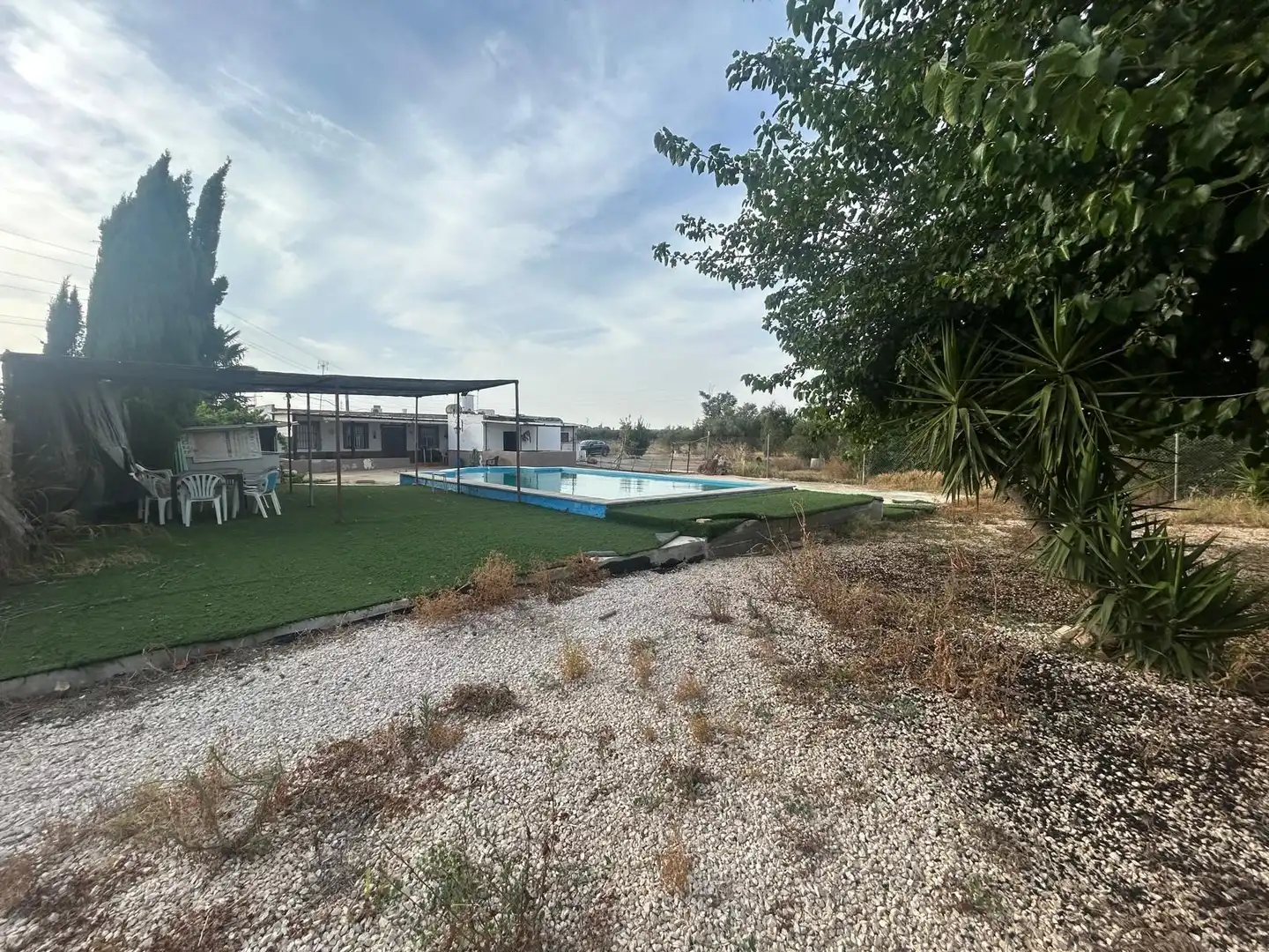 Schwimmbecken von Grundstücke zum Verkauf in Utrera