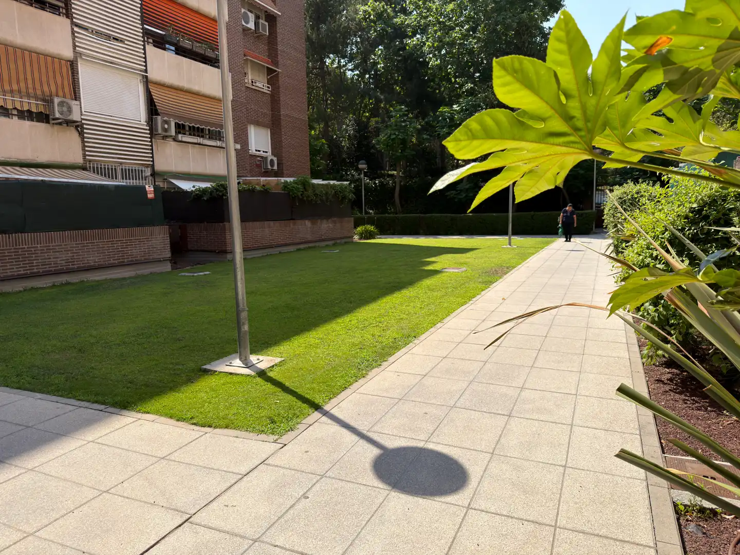 Parking of Flat for rent in Madrid  with Air Conditioner, Heating and Parquet flooring