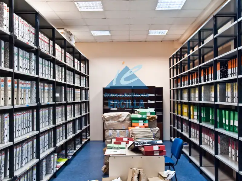Office space for sale in Cervantes Hiribidea, imagen 3