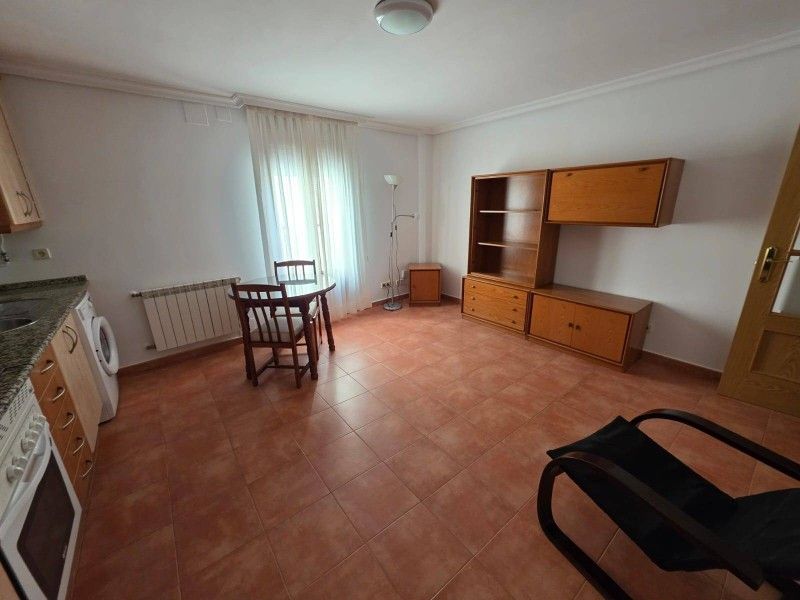 Living room of Apartment to rent in Plasencia  with Air Conditioner, Heating and Private garden