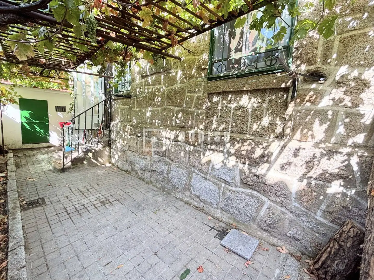 Vista exterior de Casa o xalet de lloguer en Colmenar Viejo amb Calefacció, Terrassa i Alarma