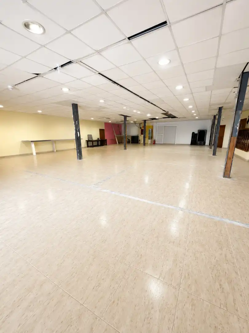 Local en venta en Tomelloso con Aire acondicionado y Calefacción