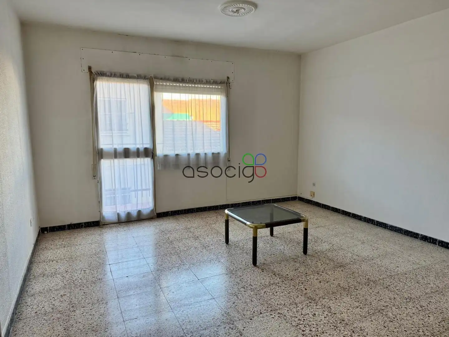 Sala de estar de Piso en venta en Marchamalo con Terraza