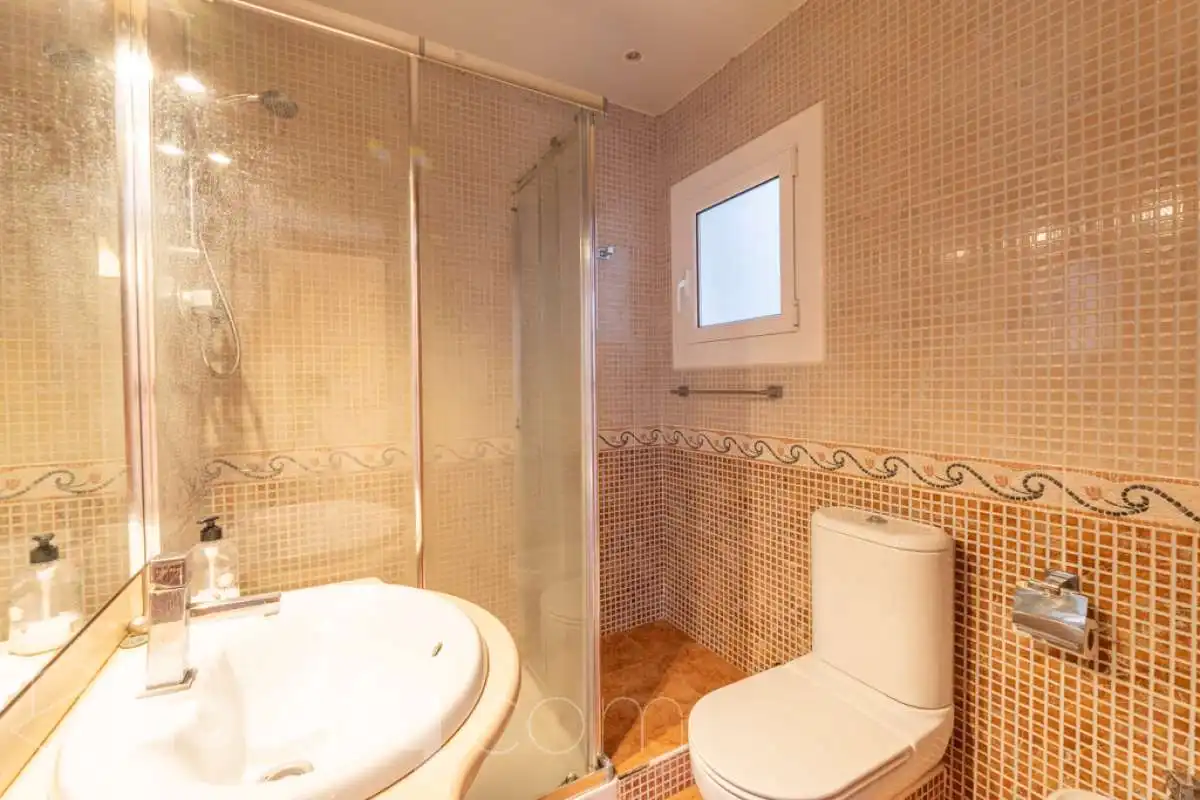 Piso con terraza en venta en Carrer Olivella ., imagen 22