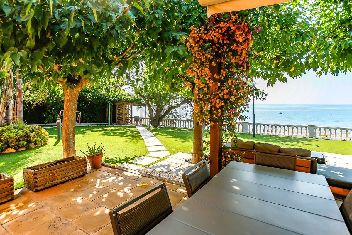 Garden of House or chalet for rent in Vilanova i la Geltrú  with Air Conditioner, Heating and Private garden