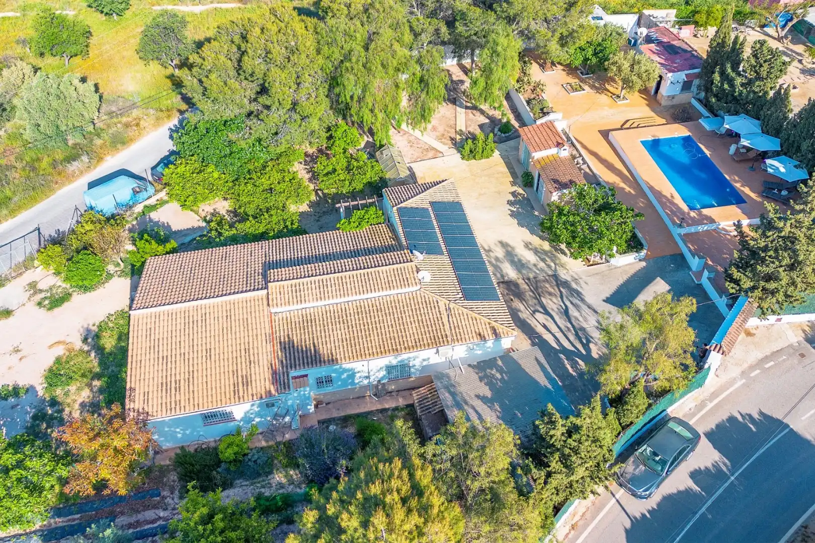 Außenansicht von Haus oder Chalet zum Verkauf in Alicante / Alacant mit Schwimmbad