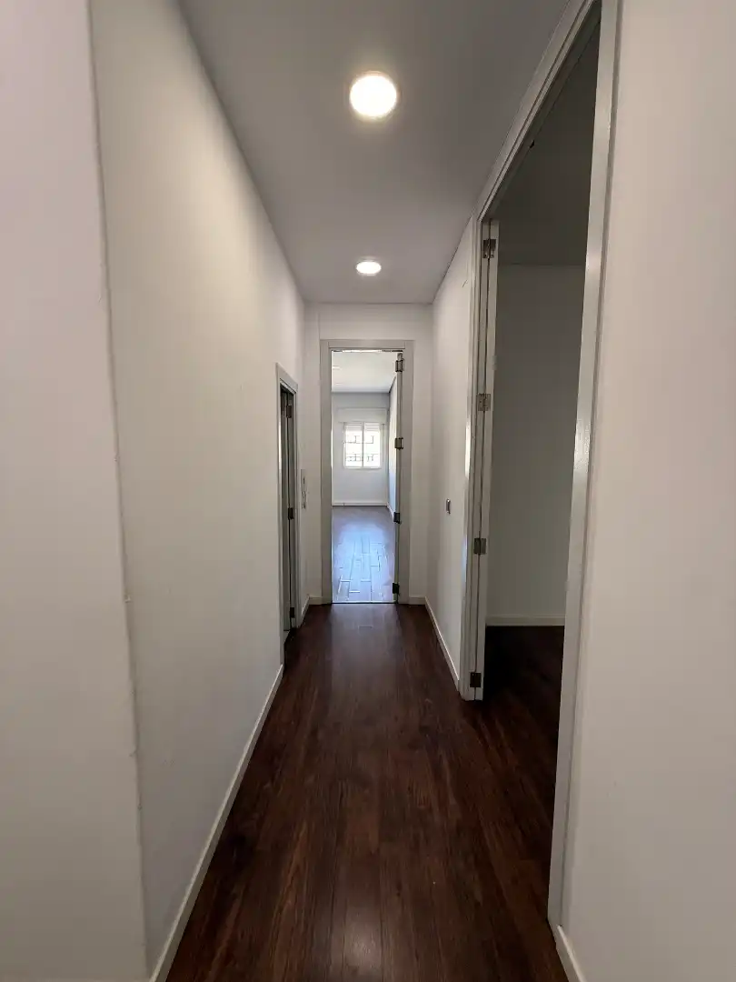 Büro zur Miete in Valencia mit Klimaanlage, Heizung und Balkon