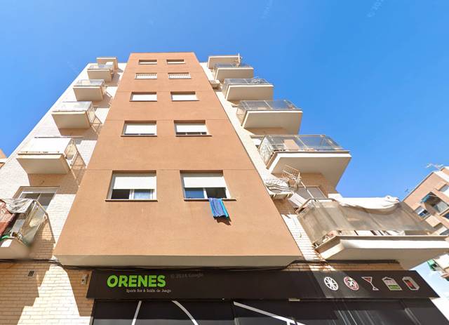 Piso en Venta en Calle Isidoro de la Cierva, 43 en Casco Antiguo