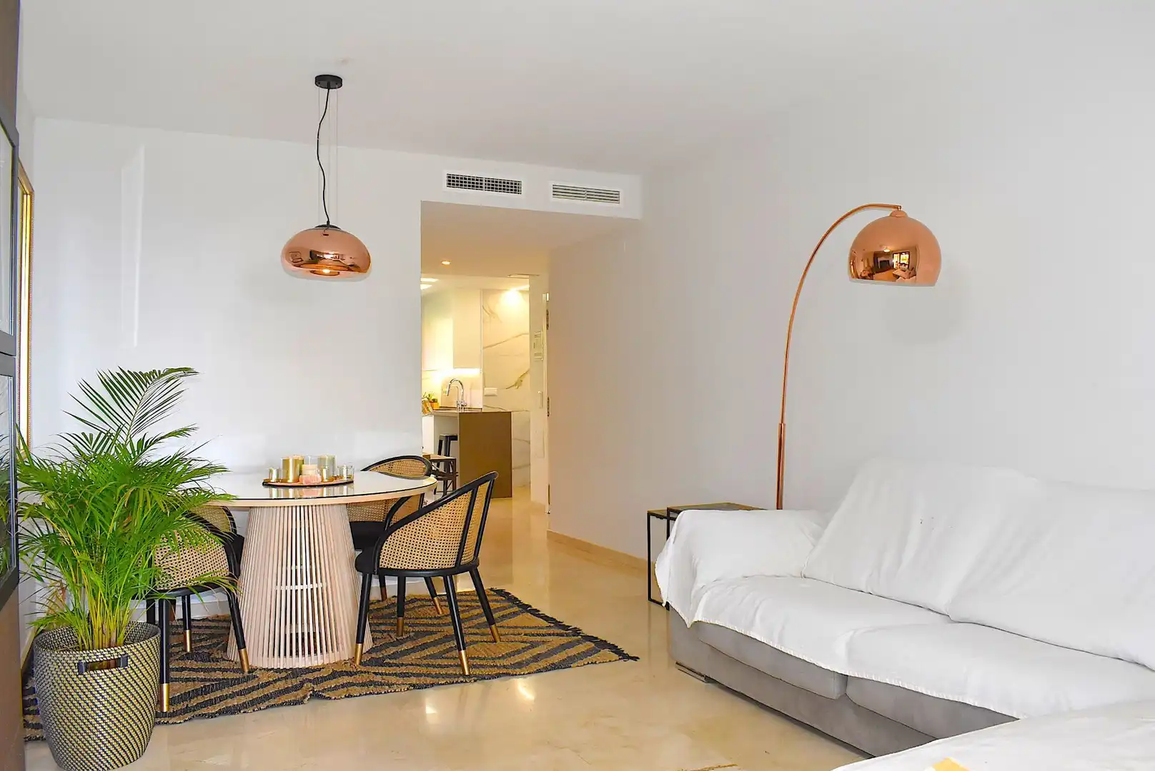 Apartment mit Pool zum Verkauf in Golf Bahía, imagen 8