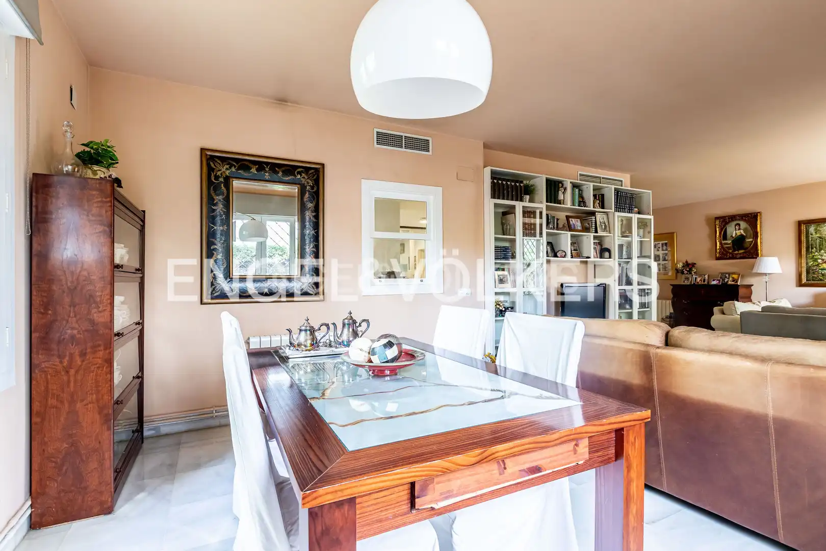 Comedor de Piso de alquiler en Sevilla con Aire acondicionado, Calefacción y Trastero