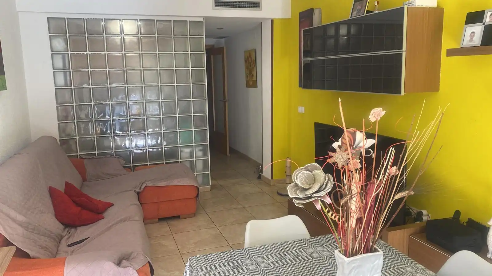 Sala d'estar de Dúplex en venda en Benicarló amb Aire condicionat, Terrassa i Moblat