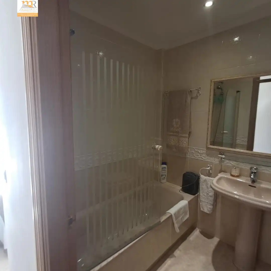 Bathroom of Attic for sale in Estepona