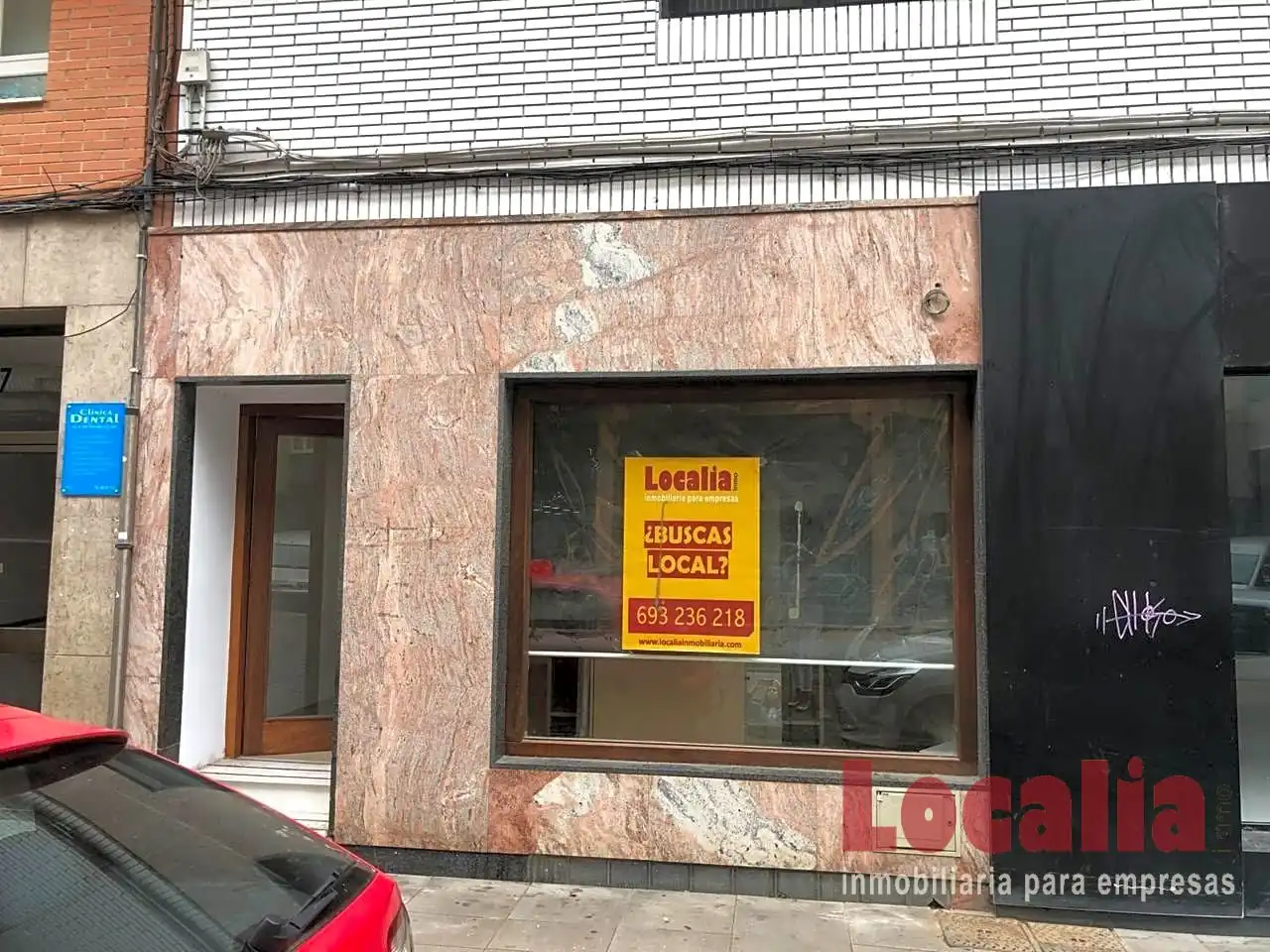 Local comercial de lloguer a Calle Ceferino Calderón