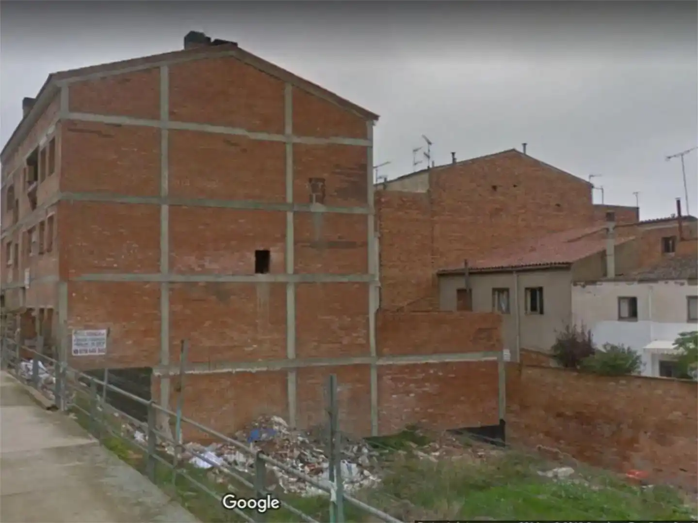 Vista exterior de Pis en venda en Almenar