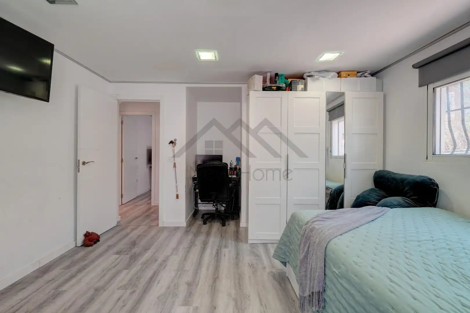 Houses for sale in La Pobla de Vallbona  with Air Conditioner, Heating and Private garden