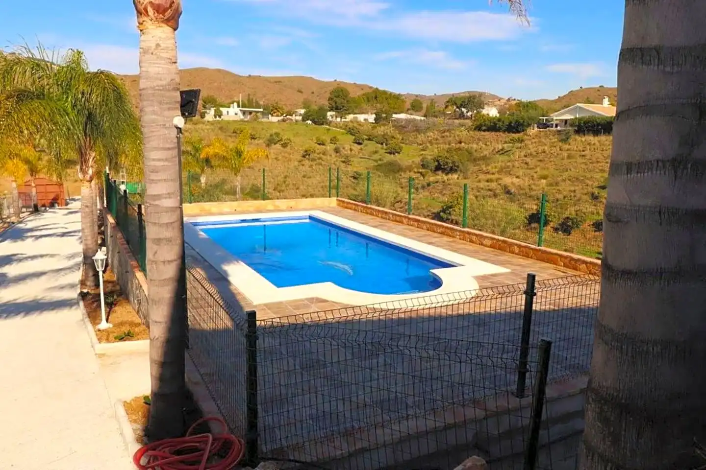 Piscina de Casa o chalet de alquiler en Mijas con Aire acondicionado, Jardín privado y Terraza