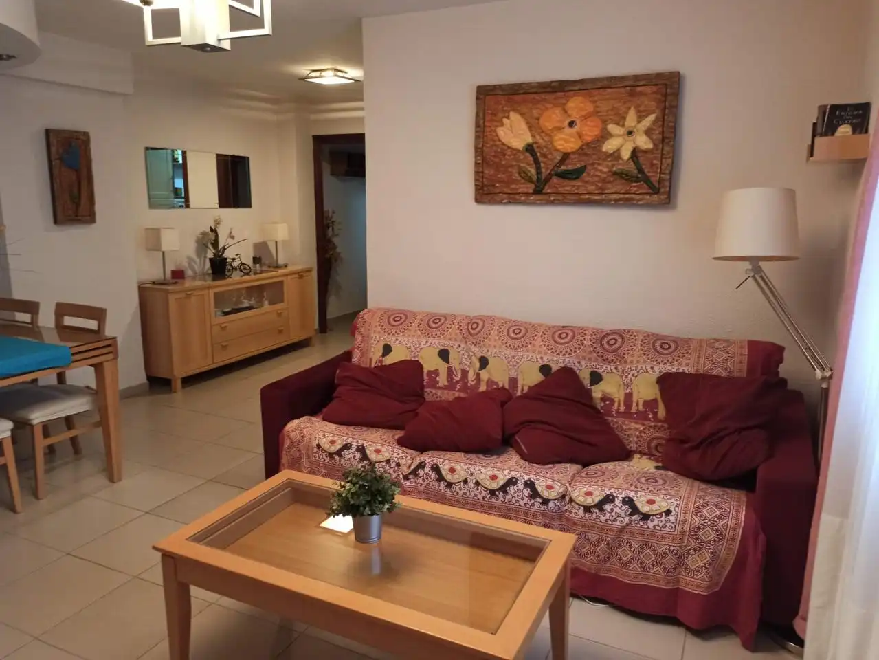 Living room of Flat for rent in Sevilla  with Air Conditioner and Furnished