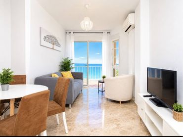 Piso con ascensor en alquiler en Avenida Mediterráneo