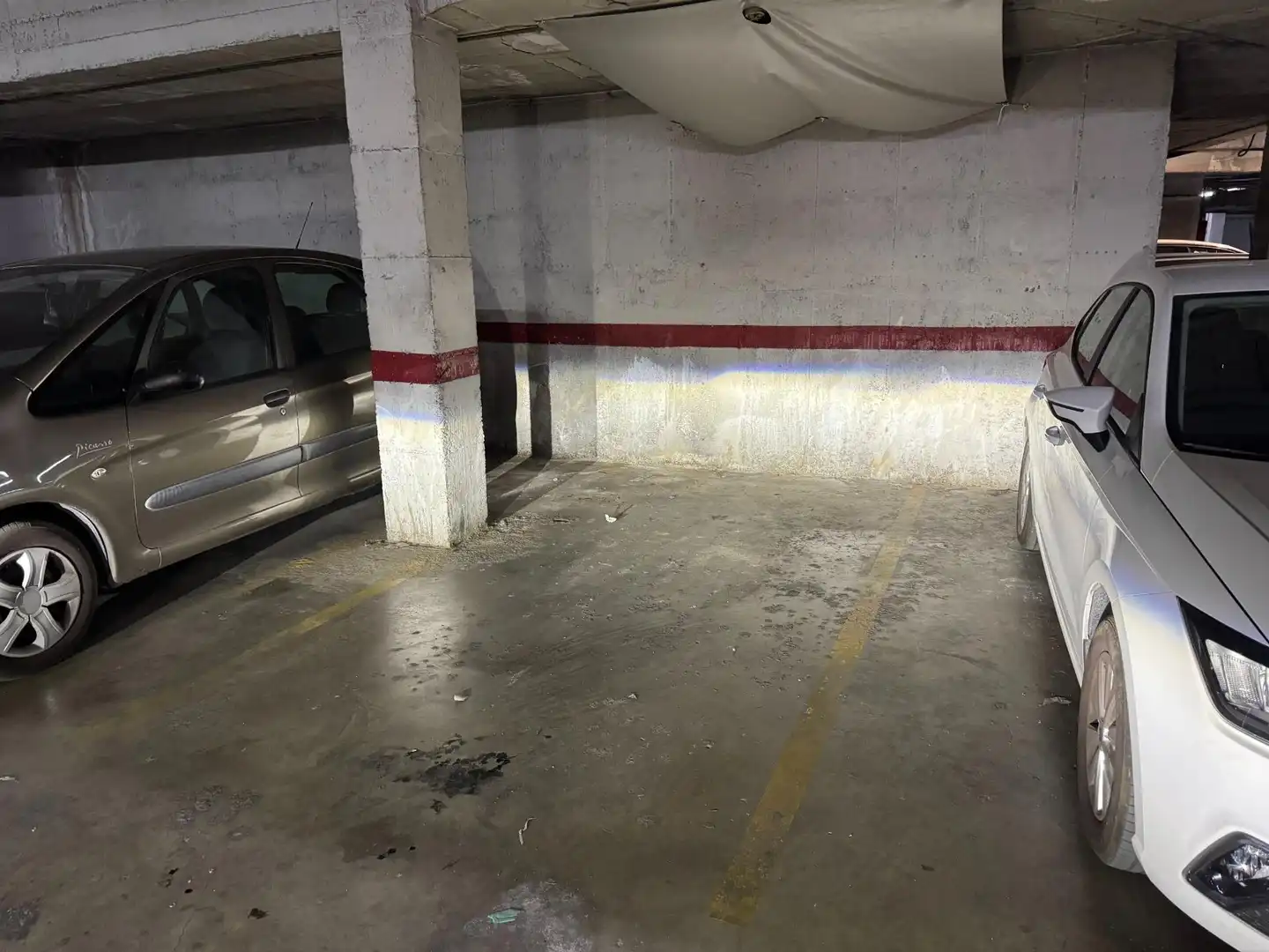 Parkplatz von Erdgeschoss zum Verkauf in Dos Hermanas mit Klimaanlage, Heizung und Terrasse