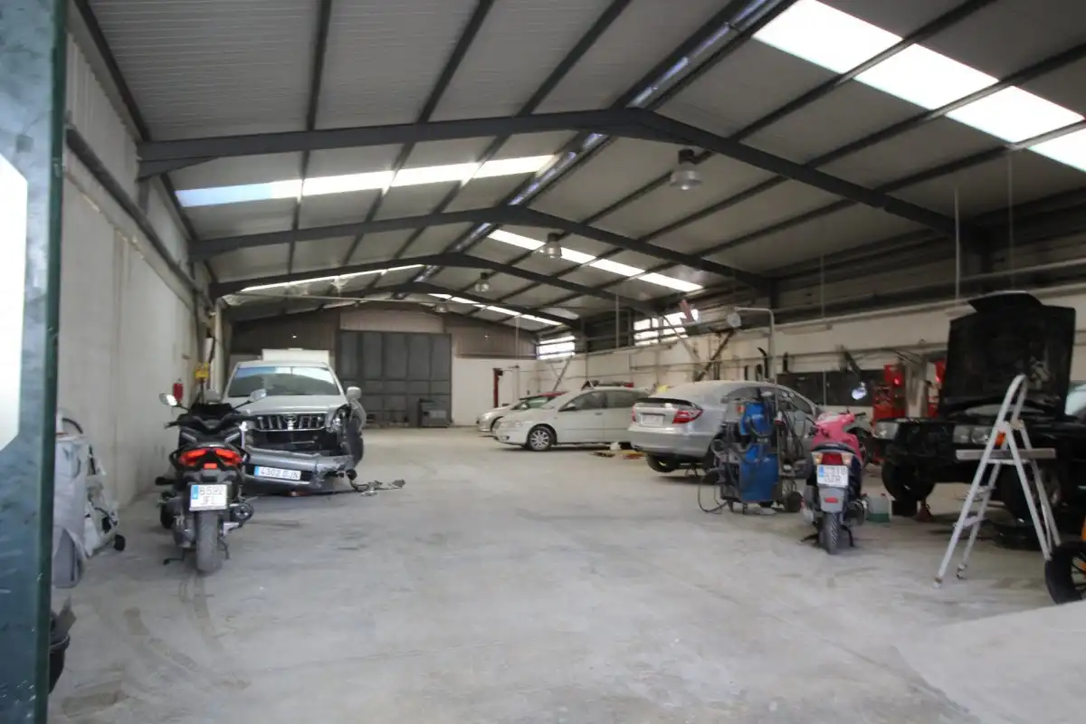 Nave industrial en venta en Florida - Ciudad de Asís