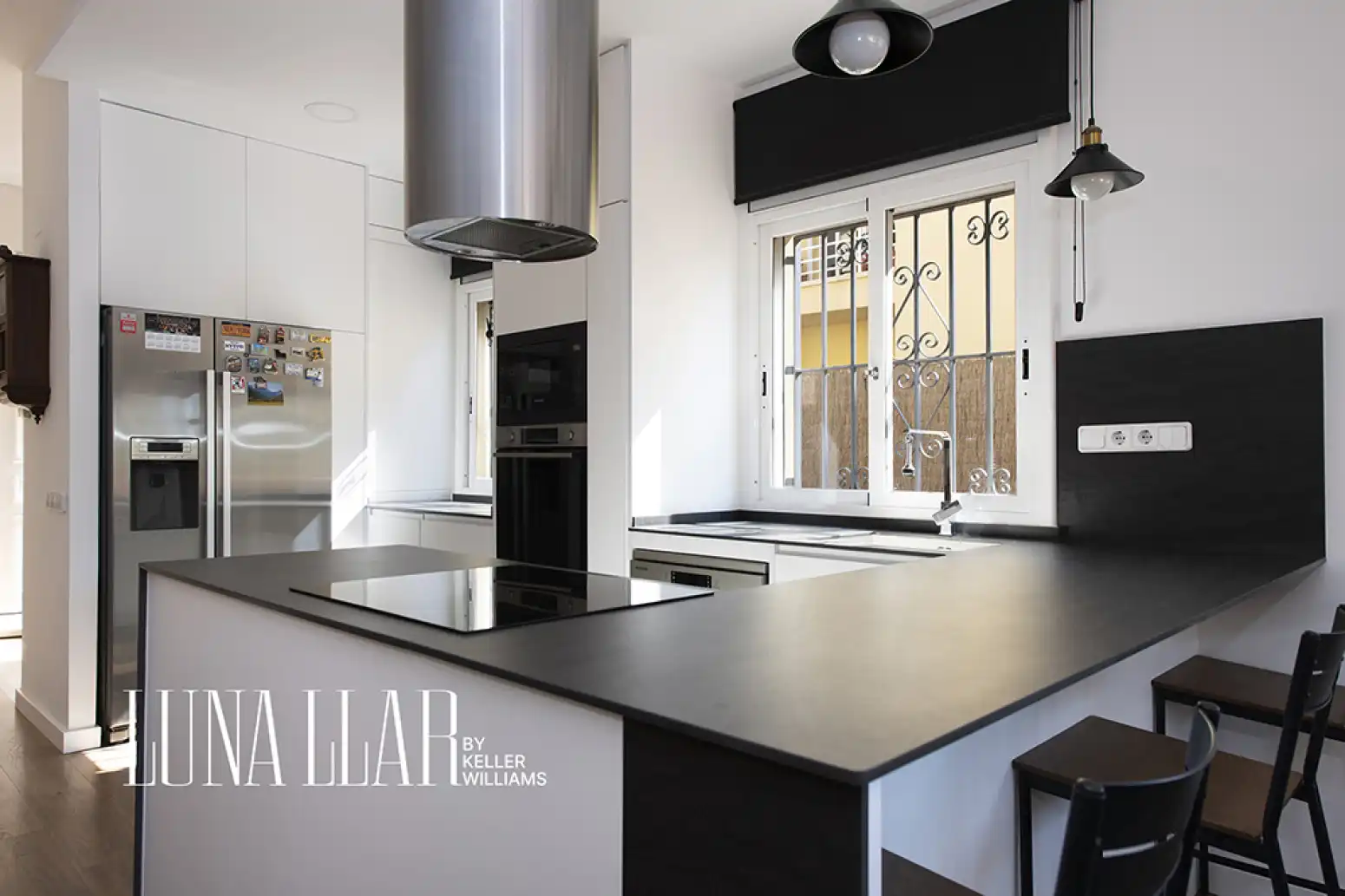Kitchen of Detached homes for sale in Sitges  with Air Conditioner, Heating and Private garden