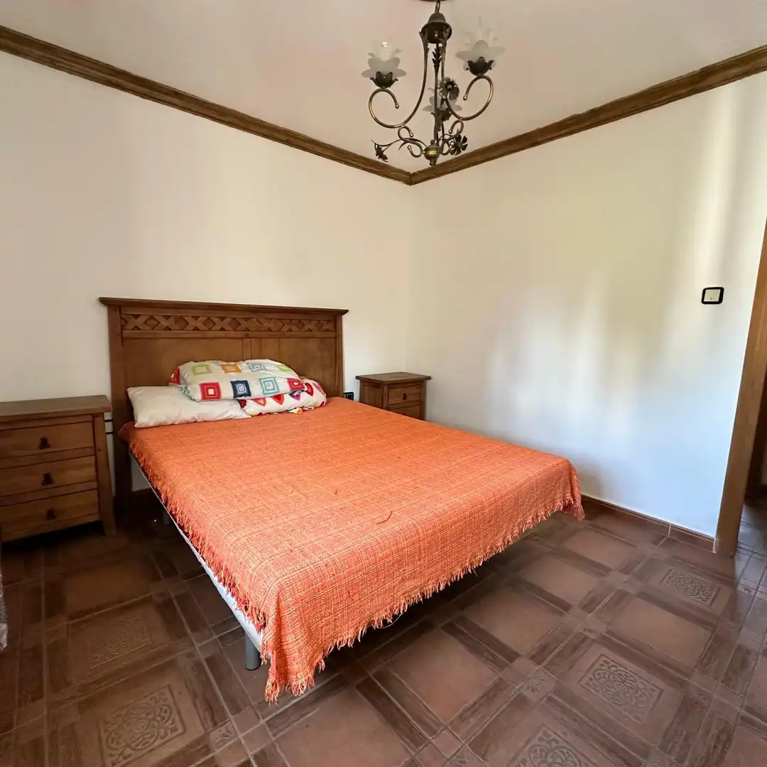 Habitación de Piso en venta en La Línea de la Concepción con Amueblado y Balcón