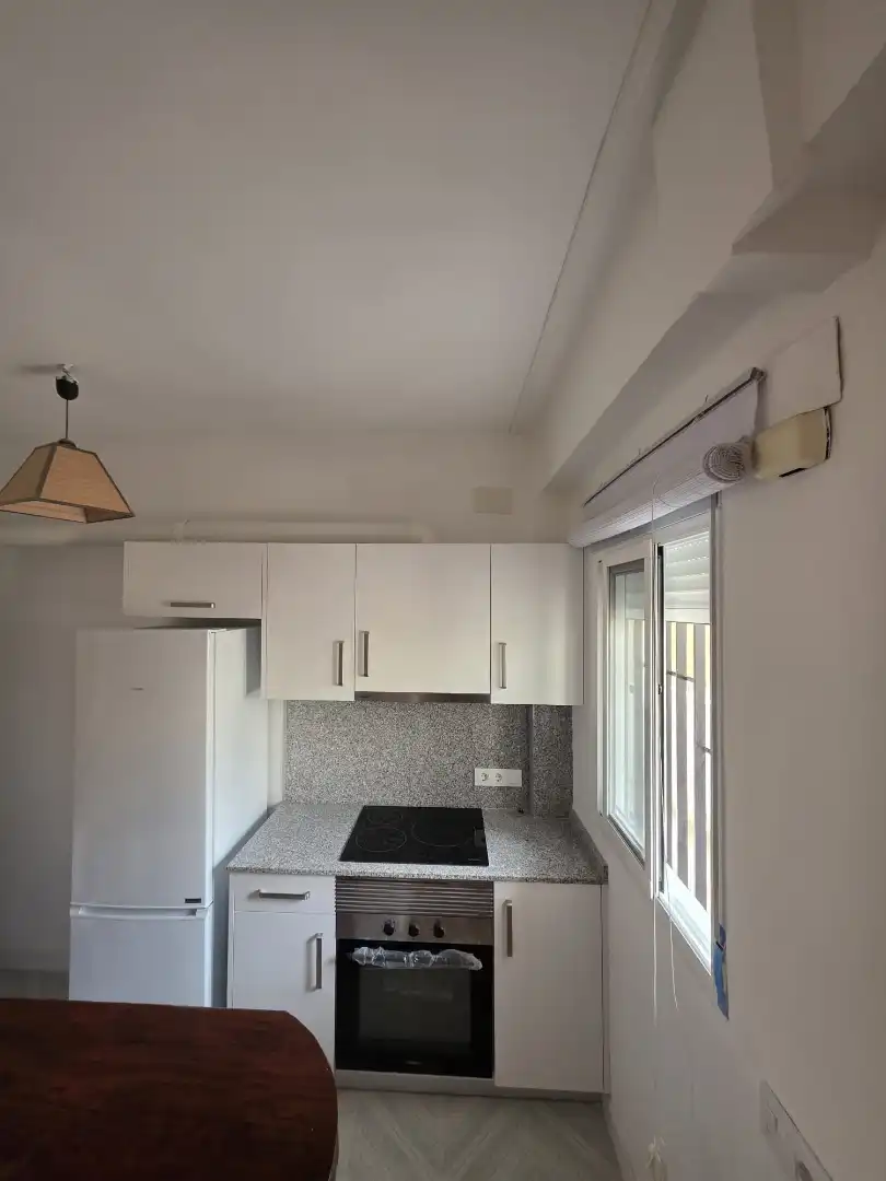 Kitchen of Flat for rent in Valencia  with Air Conditioner, Furnished and Oven