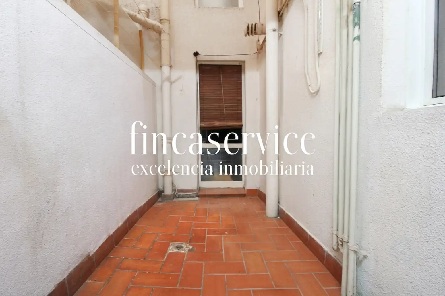 Vista exterior de Piso en venta en Sant Boi de Llobregat con Aire acondicionado, Calefacción y Amueblado