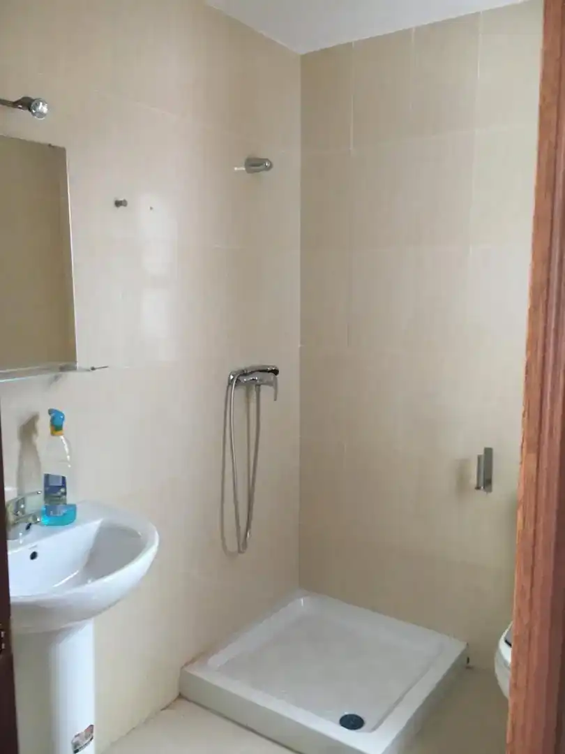 Bathroom of Flat for rent in Alcalá del Río  with Air Conditioner, Storage room and Furnished