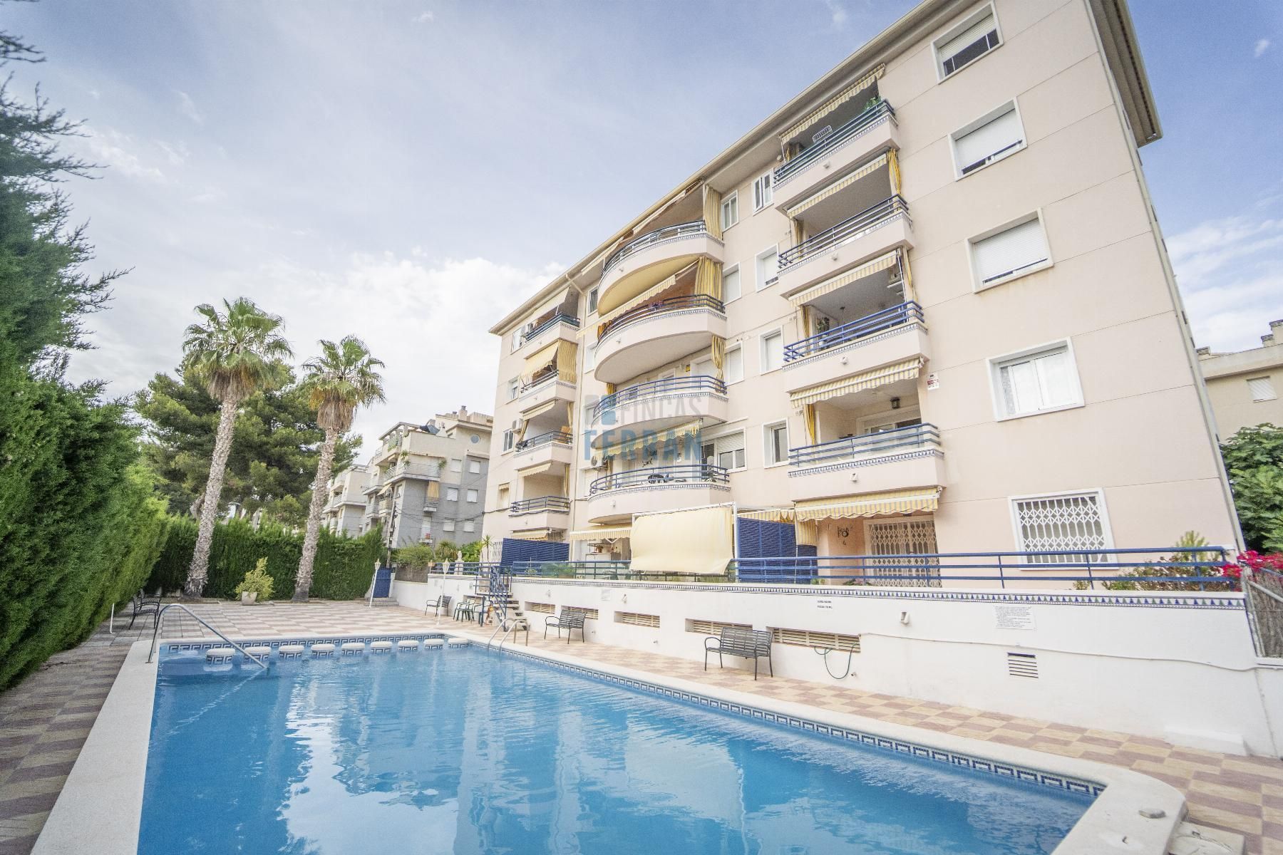 Piscina de Apartament en venda en Cunit amb Aire condicionat, Calefacció i Terrassa
