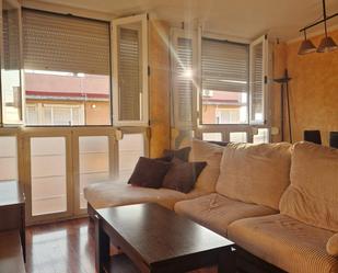 Sala d'estar de Dúplex en venda en Puerto Real amb Calefacció, Terrassa i Traster