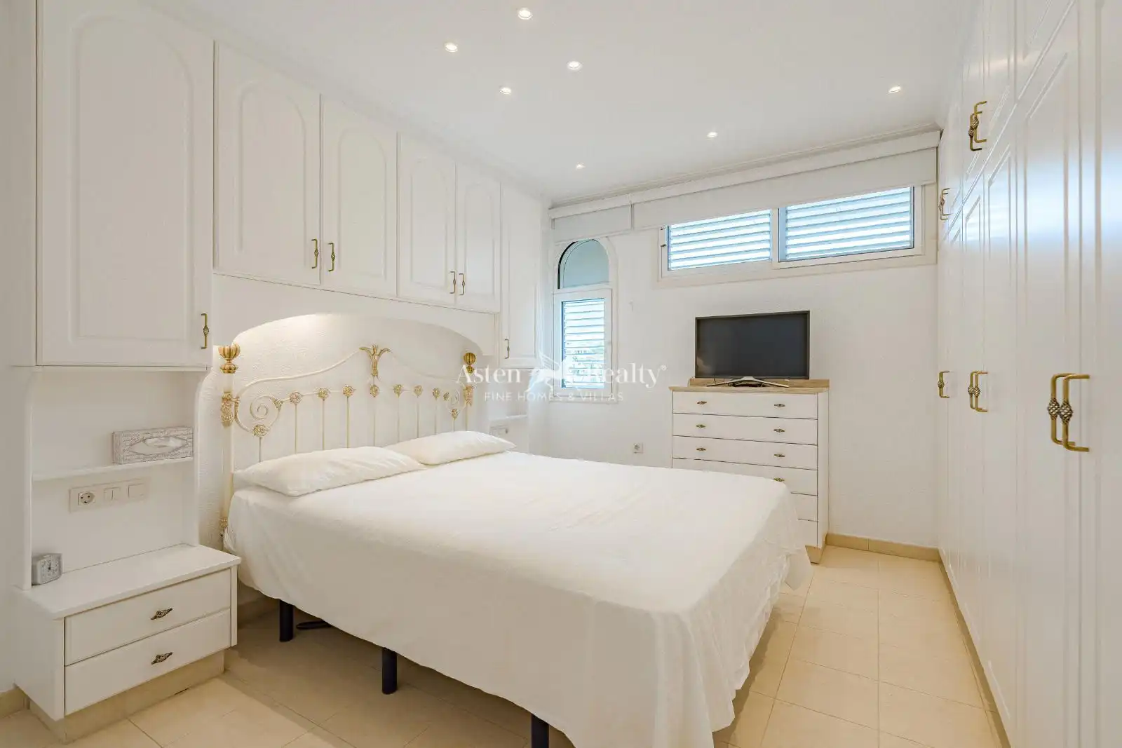Habitación de Apartamento en venta en Adeje con Aire acondicionado, Terraza y Piscina