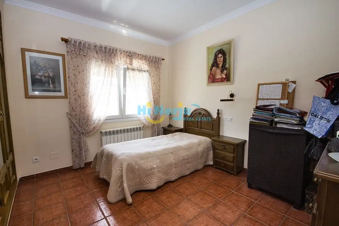 Chalet con piscina en venta en Centro, imagen 8