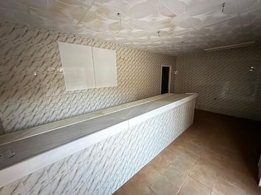 Local comercial en venta en Fonts dels Capellans - Sagrada Família