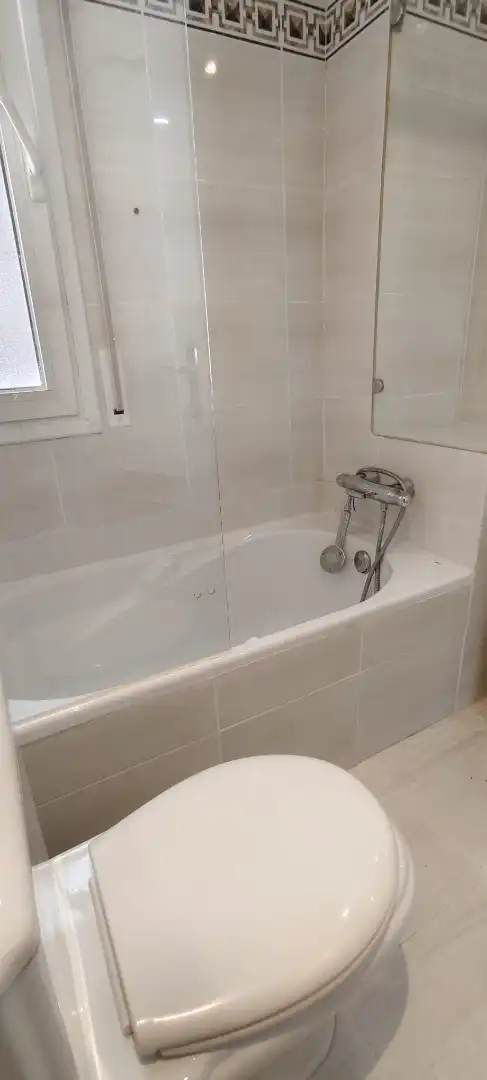 Bany de Pis en venda en La Palma de Cervelló amb Aire condicionat, Calefacció i Terrassa