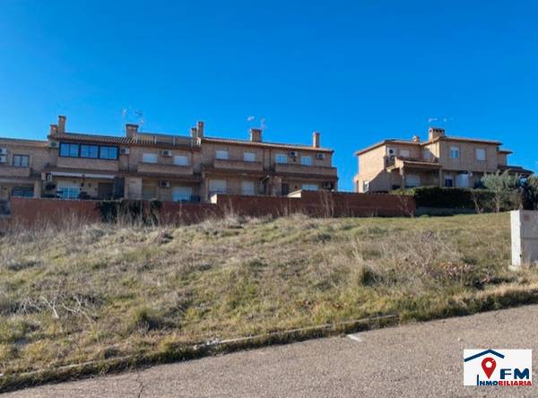 Terreno residencial en Venta en Calle Enebro, 12 en Navahermosa