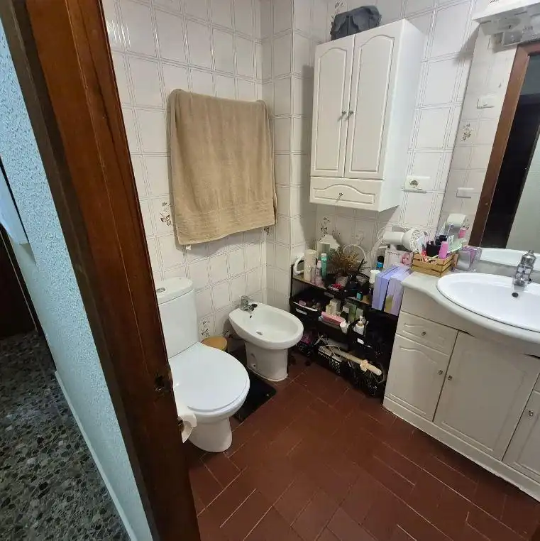 Bany de Pis en venda en La Vall d'Uixó amb Aire condicionat, Terrassa i Moblat