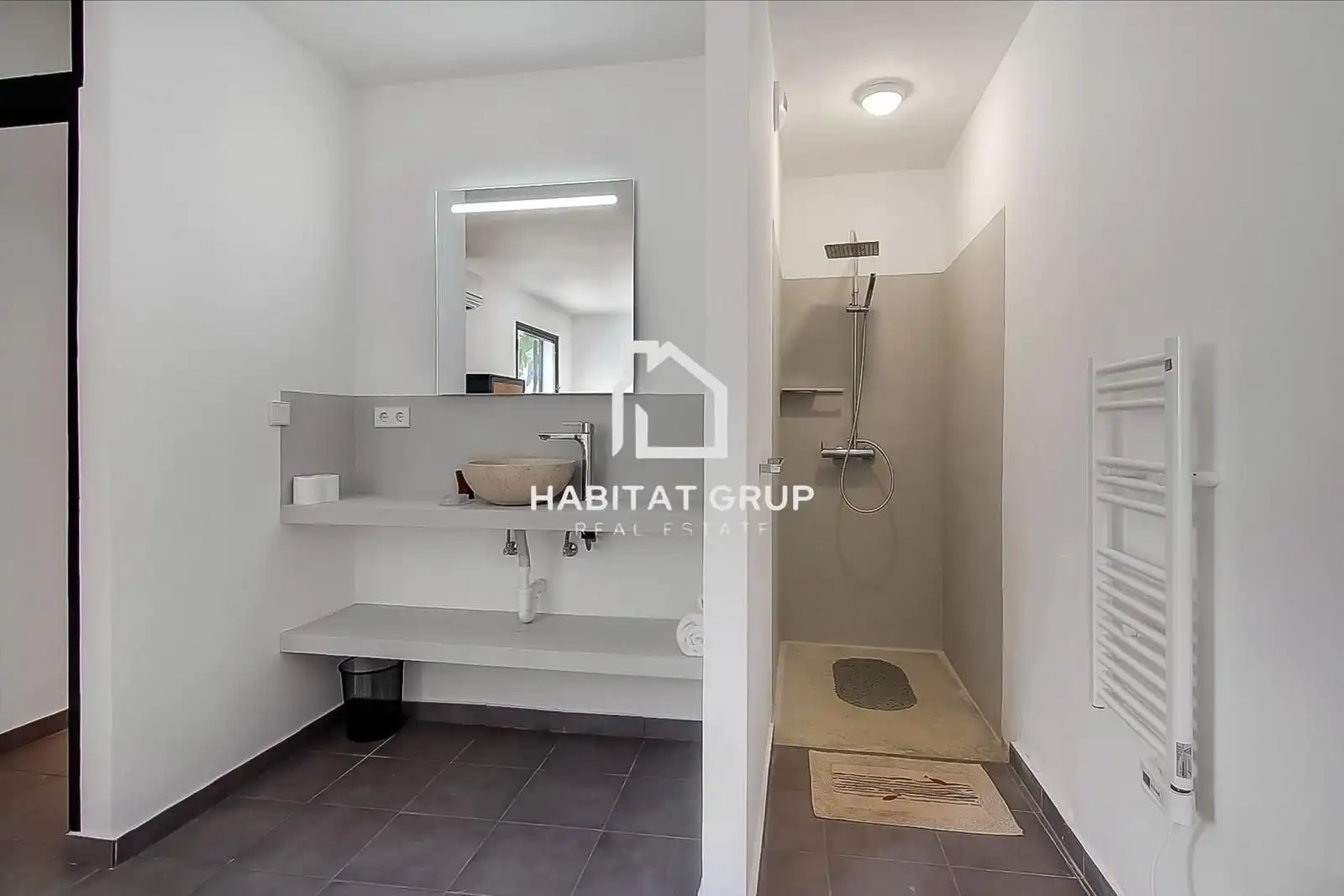 Bathroom of Flat for sale in Cala Vedella - Cala Tarida  