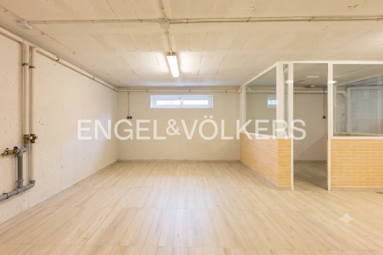 Casa adosada de alquiler en Tres Cantos con Aire acondicionado, Calefacción y Jardín privado