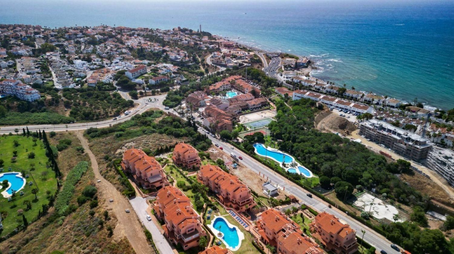 Exterior view of Attic for sale in Mijas  with Air Conditioner, Heating and Private garden