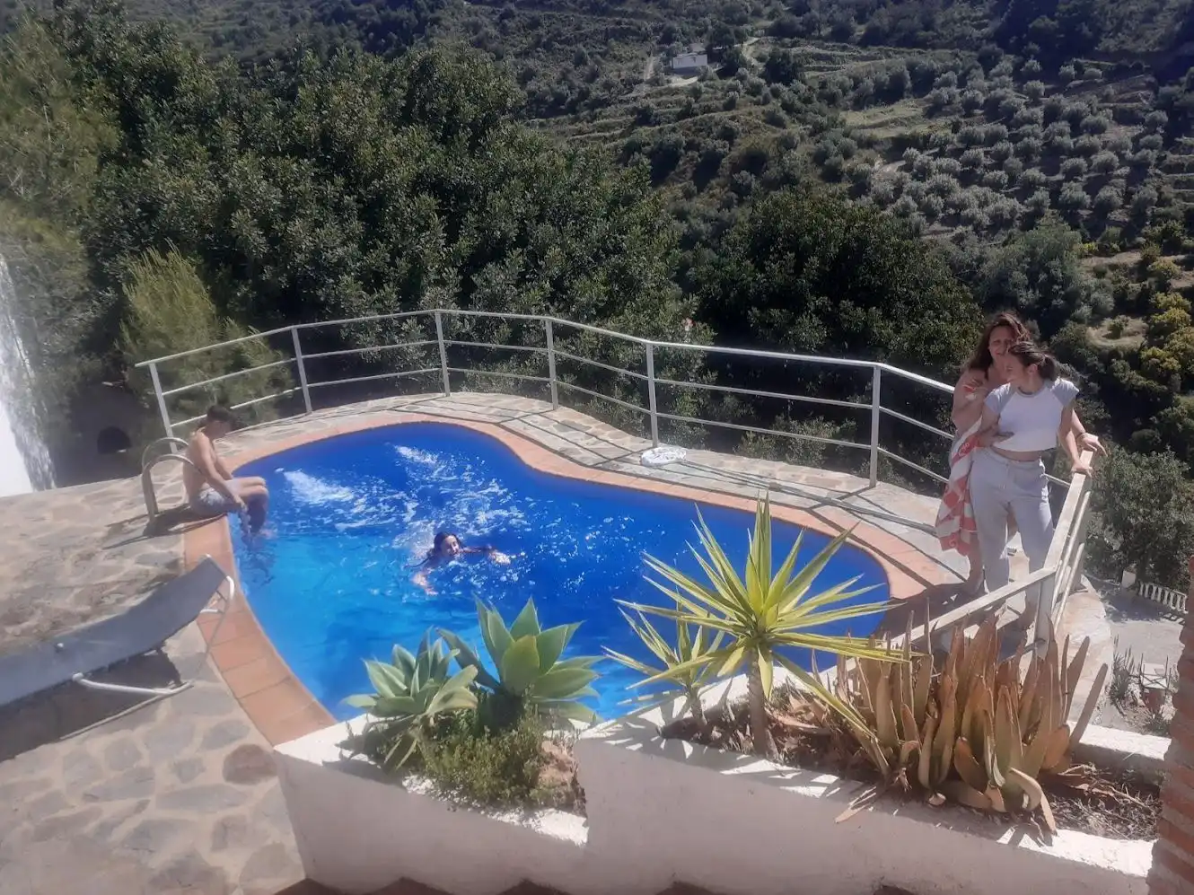Casa rústica con piscina en venta en Calle Jaén 3