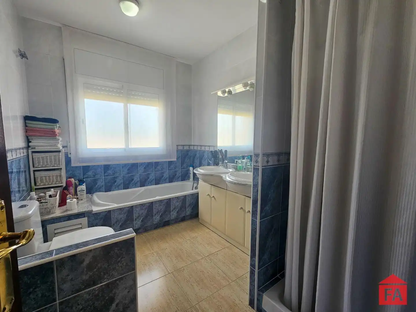 Bathroom of Detached homes for sale in El Vendrell  with Air Conditioner, Heating and Terrace