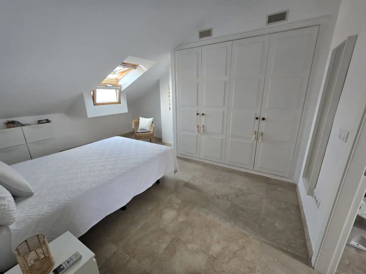 Bedroom of Attic for sale in Alcalá de Guadaira  with Air Conditioner, Terrace and Storage room