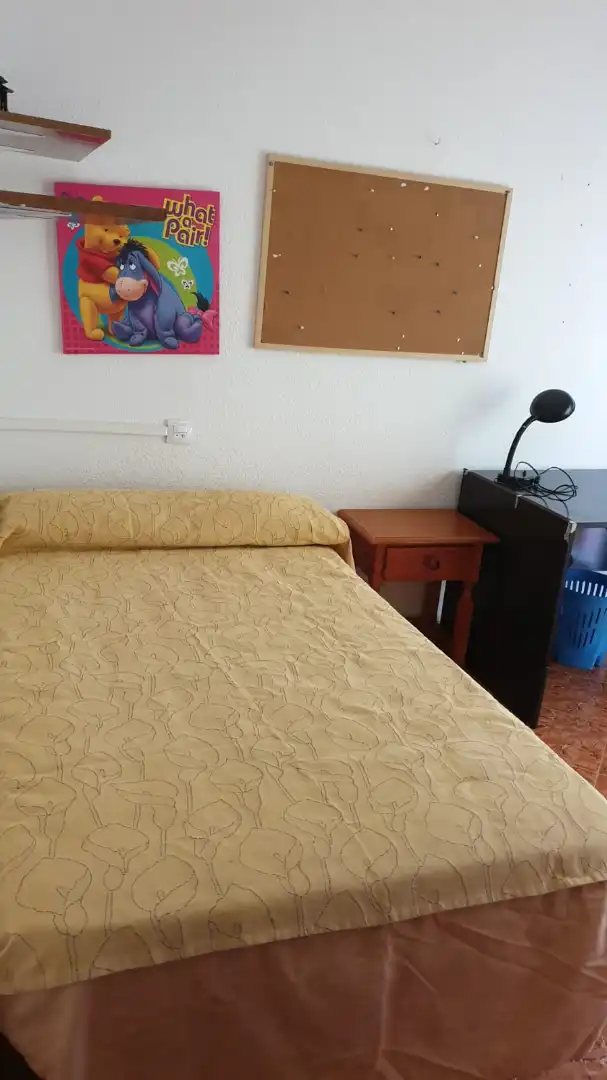Piso de alquiler en Calle Fausto, El Torrejón - El Cerezo